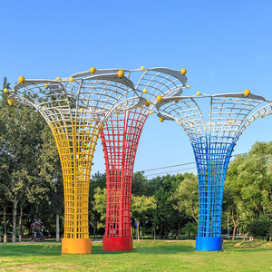 ประติมากรรมต้นไม้เหล็กกลวงสีสันสดใสคุณภาพสูงแบบกำหนดเอง สำหรับตกแต่งภายนอกอาคาร ศิลปะสมัยใหม่ งานศิลปะติดตั้งภายนอก - Product Image 4