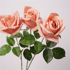 Roses artificielles rouges en <span class=keywords><strong>gros</strong></span>, roses artificielles au toucher réel pour <span class=keywords><strong>bouquet</strong></span> <span class=keywords><strong>de</strong></span> mariage et décoration intérieure, commande en <span class=keywords><strong>gros</strong></span> - Product Image 3