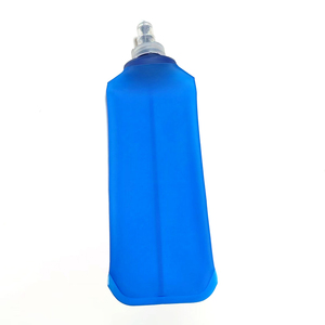 ขวดน้ำแบบพับได้ ปราศจากสาร BPA สำหรับวิ่งมาราธอน เดินป่า ปั่นจักรยาน  ทำจากวัสดุ TPU ป้องกันการรั่วซึม เหมาะสำหรับเล่นกีฬา - Product Image 3