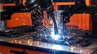 Robot de soudage KUKA haute précision, moteur PLC, découpe 3D, structure en acier, pièces automobiles, soudage d'aluminium, production automatisée