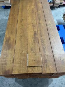 Nouveau parquet en bois massif chêne, planches larges, parquet contrecollé - Product Image 2
