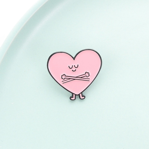 Spilla in smalto a forma di cuore rosa, simpatico personaggio a forma di cuore, distintivo da bavero a forma di cuore, spilla a cuore Kawaii <span class=keywords><strong>per</strong></span> zaini e giacche - Product Image 3