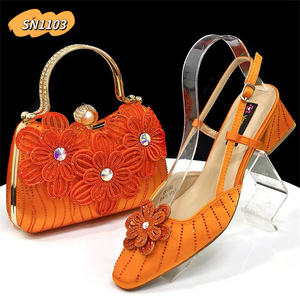 Inmyshop 2025 Set di Scarpe e Borse Nigeriane per Matrimonio Design Italiano Alta Qualità Belle Scarpe Abbinate a Borsa Coordinata - Product Image 1