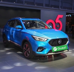 Vendita calda MG <span class=keywords><strong>ZS</strong></span> 1.5L CVT benzina <span class=keywords><strong>auto</strong></span> grande SUV con volante multifunzione 170 km/h <span class=keywords><strong>auto</strong></span> benzina in magazzino <span class=keywords><strong>auto</strong></span> per adulti - Product Image 1