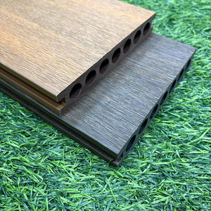 Plancher en composite bois-plastique (WPC) brossé co-extrudé, design moderne, sept trous, pour extérieur, jardin, cuisine, pose facile par clips - Product Image 5