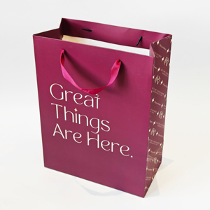 Sac en papier de luxe personnalisé avec logo, sac de shopping, emballage en carton recyclable et biodégradable, prix bas, poignée incluse, papier cadeau - Product Image 1