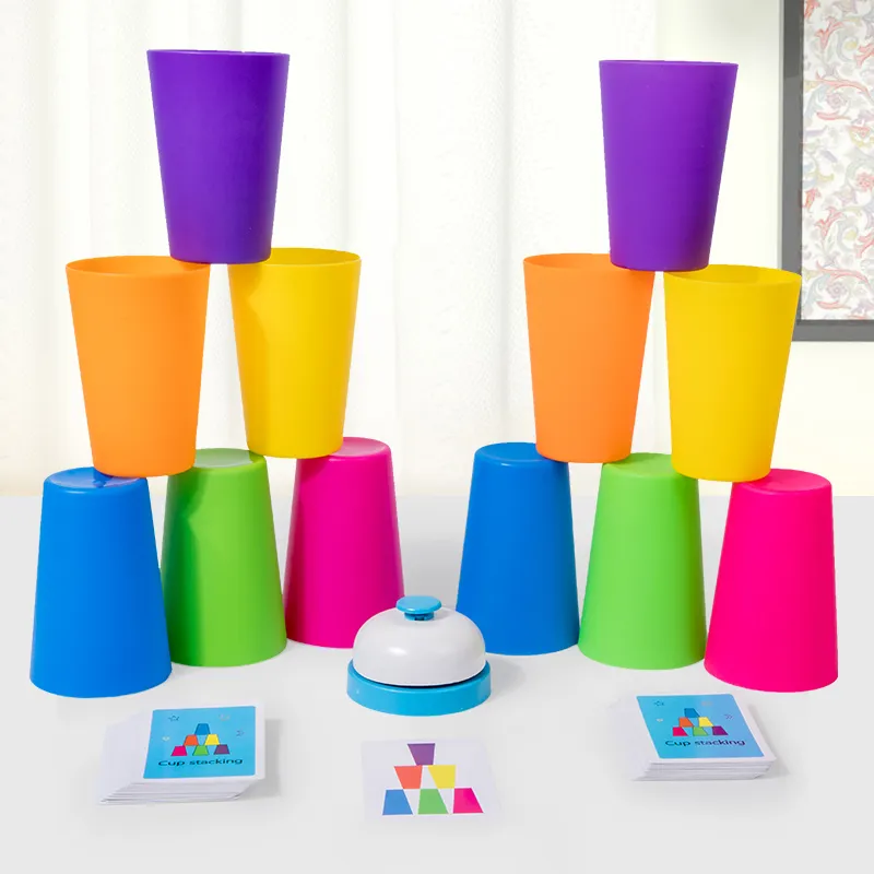 新製品面白いスタッキングカップおもちゃ競争力のある教育バトルカップ子供幼児のための木製スタッキングおもちゃ
