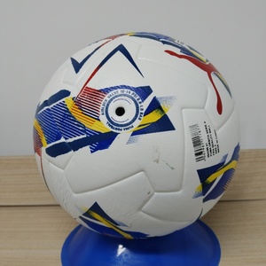 Ballon de football d'entraînement professionnel, design populaire, taille 5, cousu à la machine, en PVC et PU, pour les matchs sportifs en plein air, haute qualité - Product Image 4