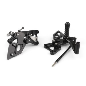 Pedane poggiapiedi regolabile CNC Rider Set posteriore per Yamaha <span class=keywords><strong>YZF</strong></span>-<span class=keywords><strong>R3</strong></span> <span class=keywords><strong>YZF</strong></span>-R25 <span class=keywords><strong>YZF</strong></span> <span class=keywords><strong>R3</strong></span> R25 2014 2015 2016