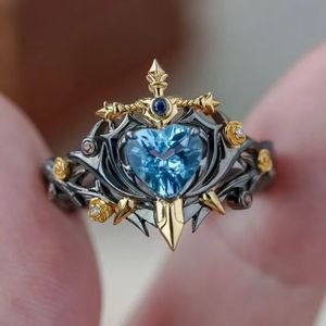 Anillo Espada Rosa Espina con Cristal Azul Real, Anillo de Moda Amoroso, Decoración para el Dedo Índice, Anillo de Boda Retro - Product Image 1