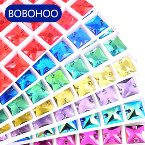 BOBOHOO gros strass coudre sur K9 forme carrée pierres de cristal <span class=keywords><strong>verre</strong></span> strass coudre sur robe à capuche <span class=keywords><strong>Applique</strong></span> personnalisée - Product Image 1