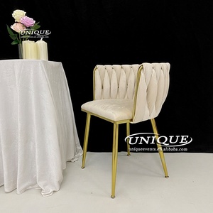 Chaises de mariage modernes de luxe rembourrées en velours or <span class=keywords><strong>champagne</strong></span> haut de gamme pour les événements royaux, les hôtels, les restaurants et les villas - Product Image 1