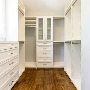 ตู้เสื้อผ้าห้องนอนดีไซน์ใหม่สวยงาม ทันสมัย แบบมืออาชีพ ออกแบบตามสั่ง ตู้เสื้อผ้าห้องนอน - Product Image 1