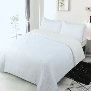 Custom Excellent Choice Of Comfortable Soft And Light White Goose Down Quilt Jacquard Comforter Set
