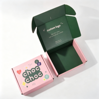 Boîte cadeau en carton multicolore personnalisée pour vêtements, chaussettes, sac d'expédition en papier recyclable, boîte d'emballage, fabrication directe