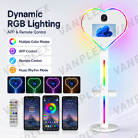 Фотобудка DSLR/SLR с 15,6-дюймовым сенсорным экраном, мгновенной печатью, RGB LED-подсветкой, легким металлическим кейсом авиационного класса в форме сердца