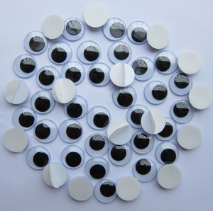 Jouet artisanal pour enfants, poupée en plastique, yeux mobiles adhésifs - Product Image 3