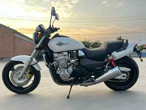 <span class=keywords><strong>Moto</strong></span> de rue classique Honda X4 Big Ruckus 1284cc 100HP à couple élevé, <span class=keywords><strong>moto</strong></span> cruiser vintage d'<span class=keywords><strong>occasion</strong></span> à <span class=keywords><strong>vendre</strong></span> - Product Image 5