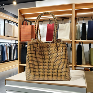 Bolsos Premium hechos a mano para mujer ecológicos de alta calidad tejido único de plástico reciclado - Product Image 2