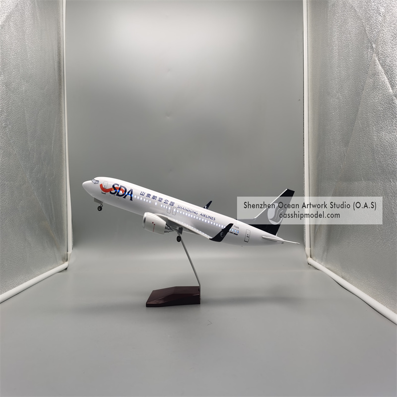 โมเดลเครื่องบินสายการบินซานตง 737-800