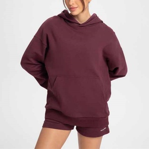 Sweat-shirts à capuche décontractés pour femmes avec logo personnalisé, manches longues de couleur unie et shorts au-dessus du genou, survêtement pour femmes - Product Image 2
