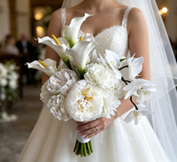 Bouquet de Mariage Blanc de Luxe M789 – Fleurs Artificielles Réalistes : Lys Calla, Orchidée Phalaenopsis, Pivoine – Bouquet à Main pour Mariée