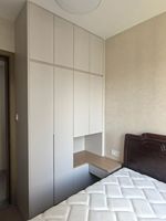 Armoire de chambre convertible moderne avec coiffeuse et miroir, panneau en bois pliable et extensible, 4 tiroirs pour usage domestique