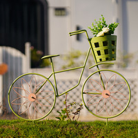 Transfrontalier vente chaude artistique sculpté jardin vélo fleur insérer ornement idyllique extérieur balcon mur pendentif résine