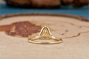 Bague en diamant à taille triangulaire, magnifique, élégante pour femme, design moderne avec pierre précieuse étincelante, parfaite pour les occasions spéciales - Product Image 3