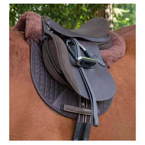 Selle d'équitation anglaise haut de gamme en cuir synthétique personnalisé, construction confortable, conçue pour la course et l'équitation quotidienne, en provenance d'Inde - Product Image 5