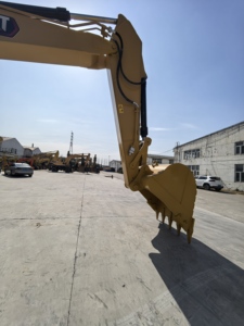 รถขุดดินระบบไฮดรอลิกตีนตะขาบ320GC สำหรับแมวเครื่องขุดใช้ในเซี่ยงไฮ้สต็อก20ตัน - Product Image 3