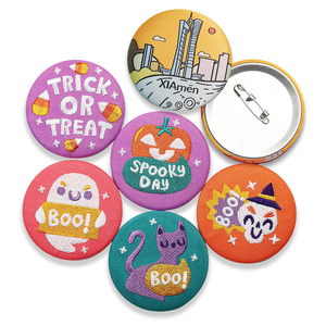 Badge en étain personnalisé avec impression réfléchissante, forme ronde, pour école, sécurité, nom, 32mm 38mm 44mm 58mm, motif cœur ou chat - Product Image 3