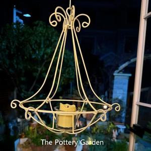 Lanterne à bougie suspendue en métal style shabby chic, résistante aux intempéries, pour l'intérieur et l'extérieur, avec attrape-soleil en <span class=keywords><strong>cristal</strong></span> - Product Image 5