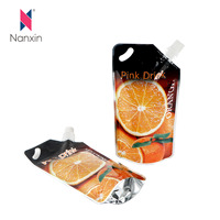 Pochette d'emballage à boire de jus de fruits de conception spéciale avec bec verseur pour mangue/fraise/jus d'orange