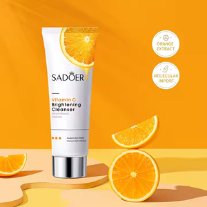 Set De Cuidado De La Piel Con <span class=keywords><strong>Vitamina</strong></span> <span class=keywords><strong>C</strong></span> Aclarante SADOER En Oferta Especial Con Limpiador Facial Spray Tónico Loción Sérum Esencia Crema Para Rostro/Ojos Mascarilla Facial - Product Image 4