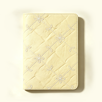 YALONG YLA5R016 Cuaderno de Tapa Dura de Cuero con Bordado Floral Acolchado A5, 120 Hojas, Agenda Diaria, Personalizable al por Mayor