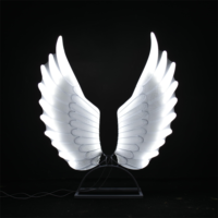 Offre Spéciale métal ange aile route guidant la lumière mariage lumière décoration fête événements fournitures
