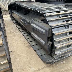 Excavadora sobre orugas Volvo Ec360dl usada en excelentes condiciones de trabajo en alta eficiencia y precio razonable en stock para la venta. - Product Image 2