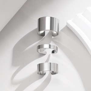 Edelstahl Elektroplattiertes Geometrisches Ins-Style Offenes Ringset für Männer Frauen Paare Glatter Hip-Hop 3-teiliges Set Breiter Ring Mode - Product Image 3