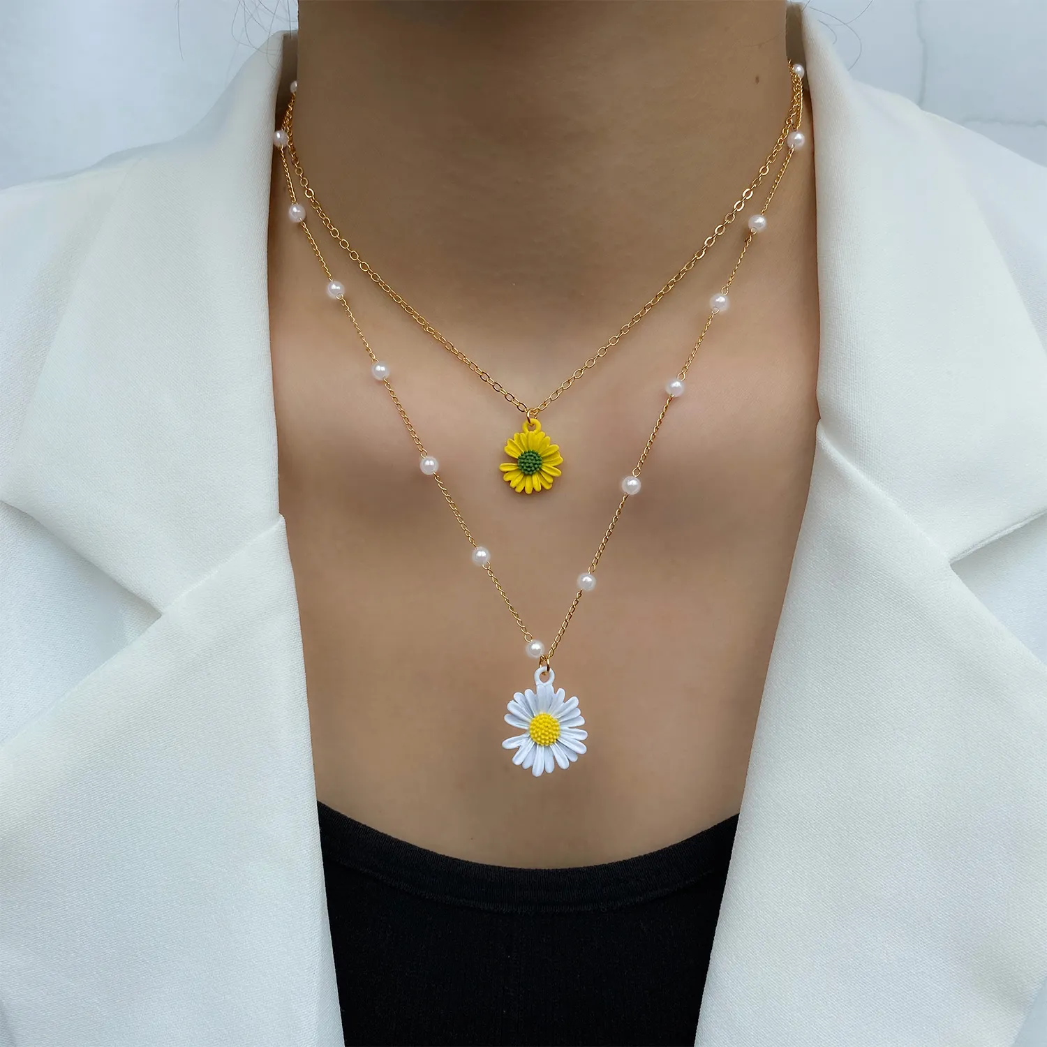 VKME Fashion Layered Pearl Flower Pendant Necklace Female Small Daisy Pearl Chain Collar Necklace Bohemian Vintage Jewelry Gift