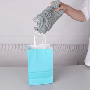 KM 16*8*22cm Bolsas de papel Kraft de fondo plano azul claro con asas retorcidas | Alimentos seguros y compostables - Product Image 3