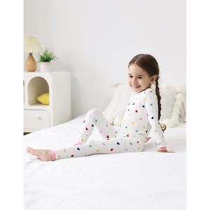 Conjunto de Pijama para Niños BambooBud, 2 Piezas, Manga Larga, Estampado de Corazones, Ropa de Dormir Unisex, Talla 6 Años - Product Image 4