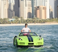 CARACTÉRISTIQUE RAPIDE ET EXLCUSIVE WATER SPORT Jet Car Avec Moteur 115HP