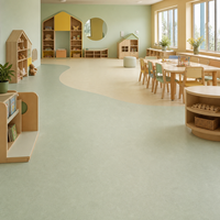 Kommerzieller Homogener Vinyl-Bodenbelag in Rollenform Rutschfester Wasserdichter PVC-Bodenbelag für Kliniken, Labore und Büros