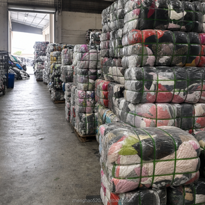 เสื้อแฟชั่นฤดูร้อนคุณภาพสูงมือสองสำหรับตลาดไทย เสื้อผ้าผู้หญิงเซ็กซี่แบบพรีเมียม คละแบบ ขายส่งจากกรุงเทพฯ - Product Image 4