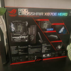 ROG CROSSHAIR X870E HERO <span class=keywords><strong>DDR5</strong></span>マザーボードATXフォームデスクトップ<span class=keywords><strong>AMD</strong></span> CPU 9000シリーズ対応ダブルSATA用 - Product Image 5