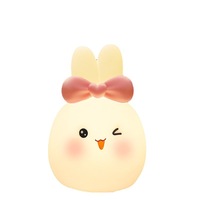 Lampe de chevet en silicone en forme de lapin, anti-stress à pression, avec télécommande et fonction batterie, idéale comme cadeau, vente en gros
