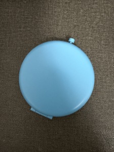 Miroir de poche pliable rond en acier inoxydable au design Art Déco portable avec finition or <span class=keywords><strong>rose</strong></span> et argent pour le maquillage, cadeau d'anniversaire - Product Image 1