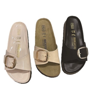 <span class=keywords><strong>Sandalias</strong></span> Planas de Playa para <span class=keywords><strong>Mujer</strong></span>, Estilo Comercio Exterior, con Hebilla Dorada Grande, Transpirables, con Rayas, Estilo Europeo Americano - Product Image 5