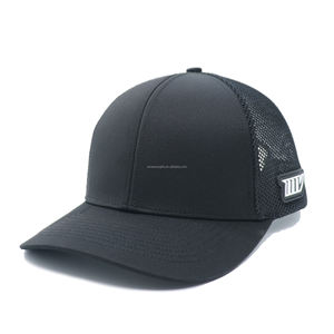 Gorra Trucker Negra Personalizada de 6 Paneles, 100% Poliéster, Estilo Hip Hop Urbano con Diseño de Parche de Goma - Product Image 2